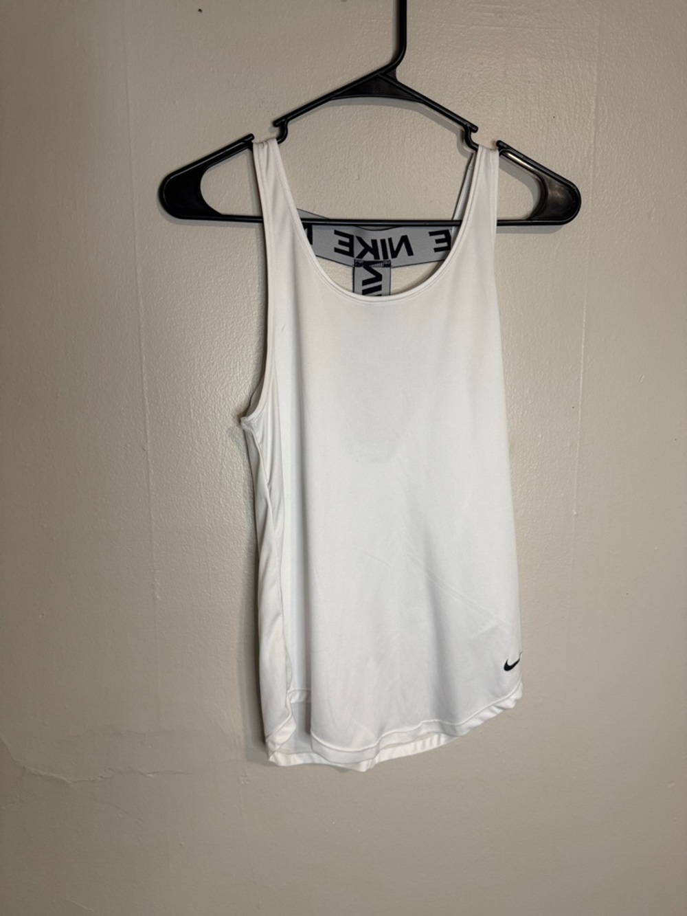 Nike White Scoop Neck Performance Tank